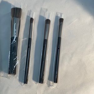 Makeup - 5 piece Laruce makeup brush set Makeup - 5 piece Laruce makeup brush set